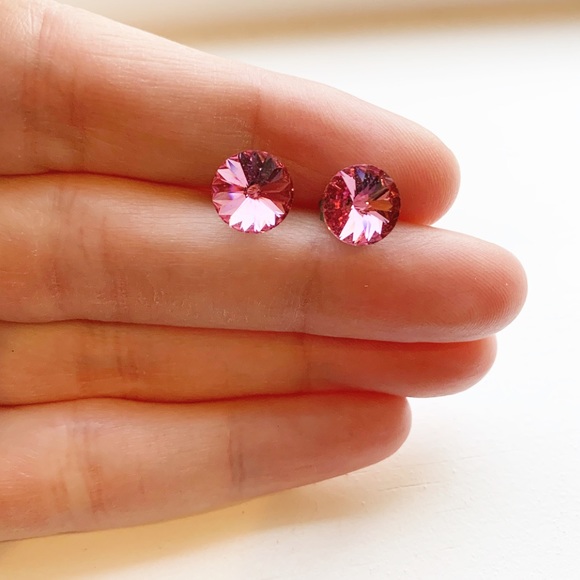 H&M Jewelry - Pale pink diamond solitaire stud earrings